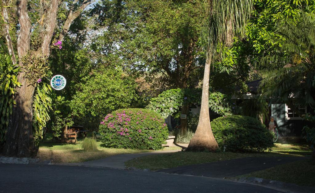 Airport Costa Rica Bed and breakfast *